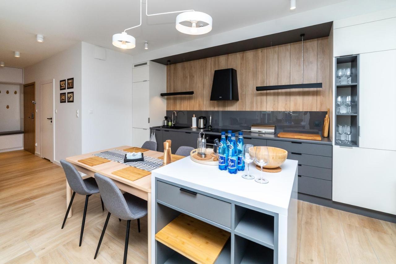 5O5 Deluxe By Oneapartments โซพอต ภายนอก รูปภาพ