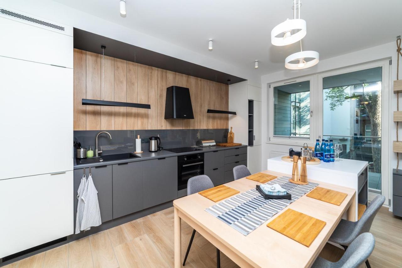 5O5 Deluxe By Oneapartments โซพอต ภายนอก รูปภาพ